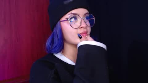 raventh_ online show from February 4, 3:31 am