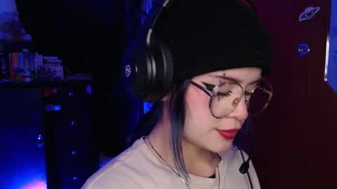 raventh_ online show from December 14, 3:23 am