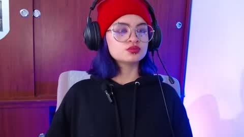 raventh_ online show from February 26, 2:16 pm