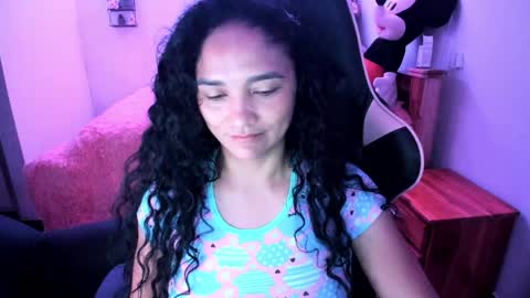 Danna online show from April 12, 4:32 pm