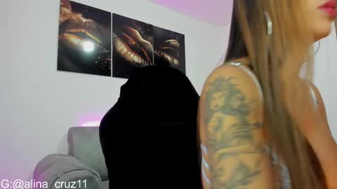 Snapshot of realalinacruz chatting on February 25, 5:51 pm Alina Cruz online show from February 25, 5:51 pm