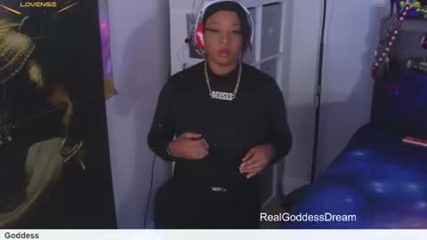 realgoddessdream online show from April 17, 9:28 pm