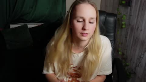 IG realmiagold online show from February 7, 9:15 pm