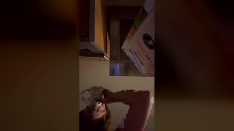 realpussy4 online show from June 7, 5:36 am