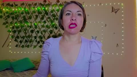 Rebbeca online show from October 23, 10:32 am