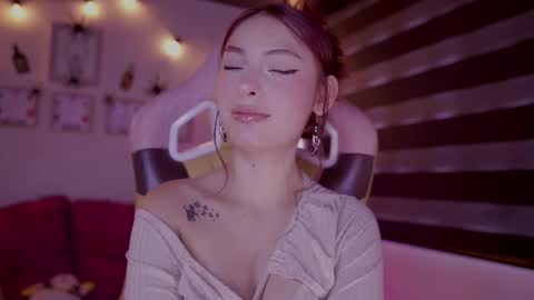 Snapshot of rebecah_1 chatting on October 24, 3:52 pm Rebeca  online show from October 24, 3:52 pm