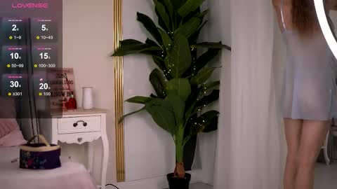 Rebecca online show from March 18, 9:14 am