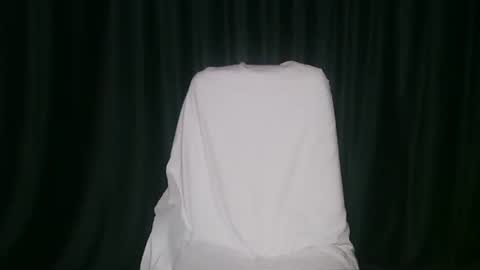 Rebekka  Nelson online show from April 13, 4:30 pm