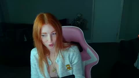 Snapshot of red_firesquirt chatting on February 21, 2:59 pm Red -  online show from February 21, 2:59 pm
