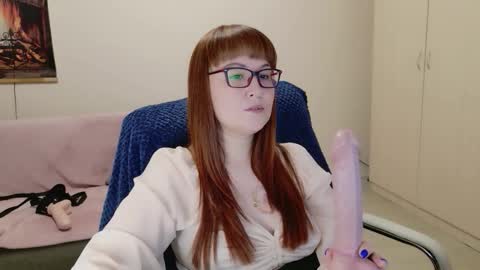 Lisa online show from January 6, 11:19 pm