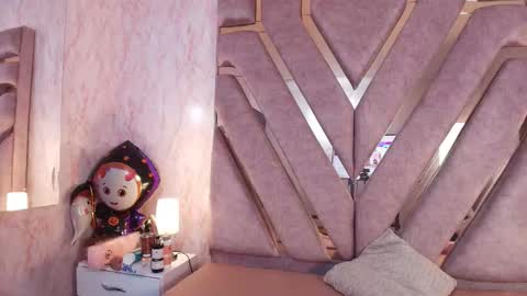 red_pandaa online show from October 28, 3:56 am