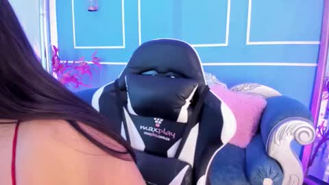     online show from March 21, 11:26 am