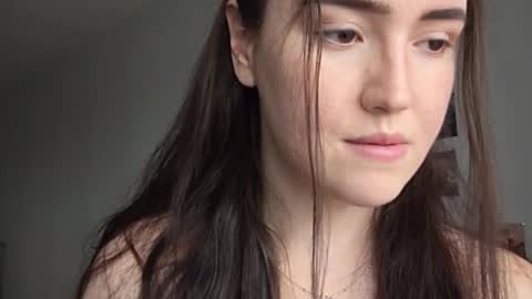 redginbluebersky online show from April 6, 9:43 am