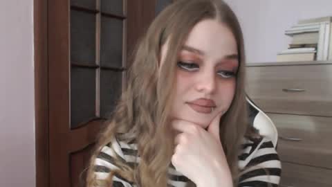 Lily online show from February 28, 2:22 am