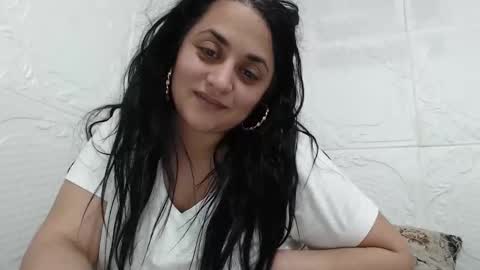 Reea online show from February 1, 9:46 pm