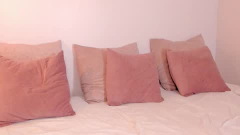 Regina  online show from November 4, 10:48 pm