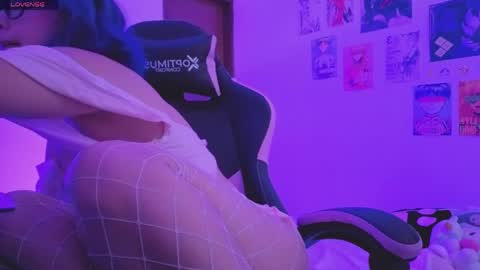 rei 3 online show from April 10, 9:21 pm