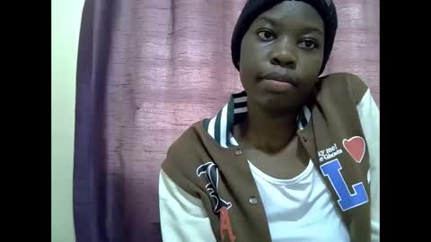 cutie online show from December 22, 8:06 am