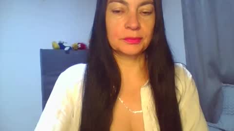 renata_hot1 online show from May 16, 1:30 am