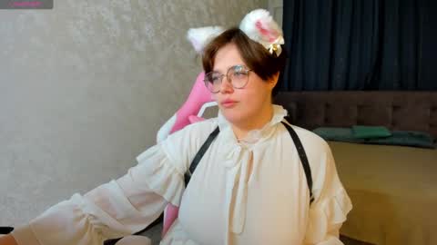 renee_turner online show from March 2, 8:16 am