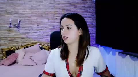 Snapshot of renesmesweet chatting on January 22, 12:17 pm renesmesweet online show from January 22, 12:17 pm