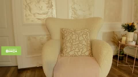 Snapshot of rennatha21 chatting on October 5, 9:47 am Rennatha online show from October 5, 9:47 am