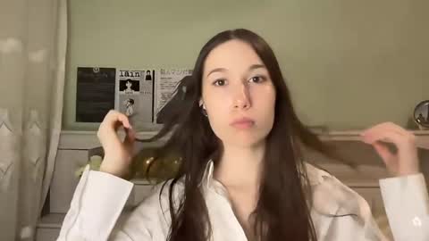 Carolina online show from April 5, 5:12 pm