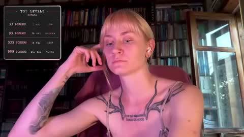 Rie online show from July 10, 4:40 pm