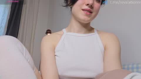 Ewiwi online show from April 10, 3:29 pm