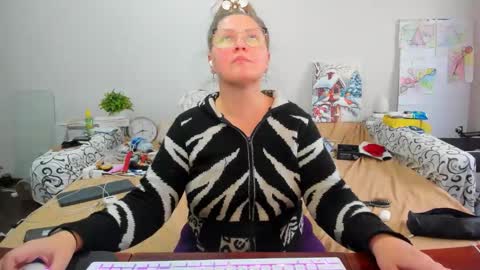 Anna - not anna - right Anna  online show from February 14, 9:22 am