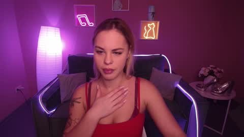 Rika online show from January 24, 7:30 am