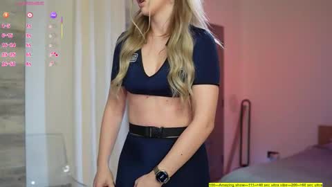 riley_reddd online show from November 21, 5:04 pm