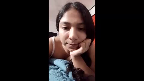 Robin online show from May 26, 6:46 am
