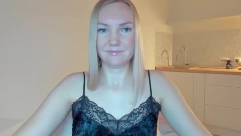 rock__baby online show from November 13, 5:17 am