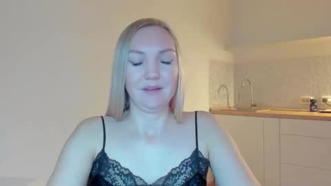 rock__baby online show from November 15, 5:52 am