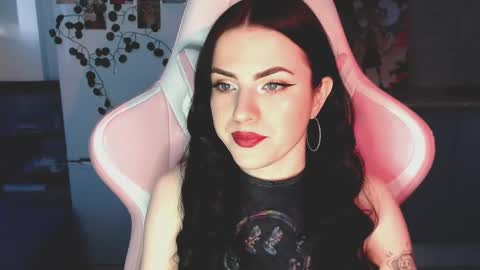 Sophie  online show from March 9, 10:41 am