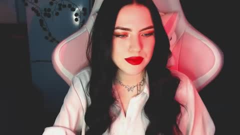 Sophie  online show from January 3, 10:31 am