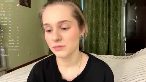 Mia online show from January 16, 8:21 am