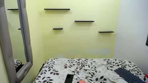 romina online show from April 28, 4:38 am