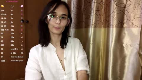 Kira online show from October 20, 2:20 pm