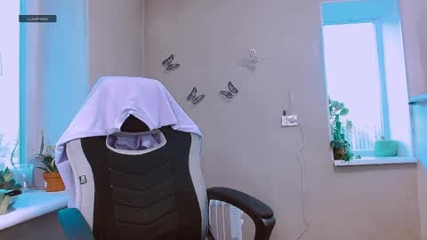 rosa843850 online show from April 4, 4:17 pm