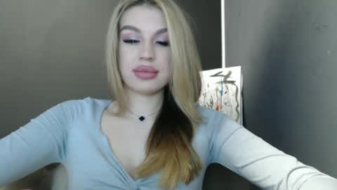 Rosalina online show from December 15, 1:38 pm