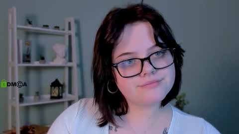 rose_dark_ online show from February 1, 7:45 pm