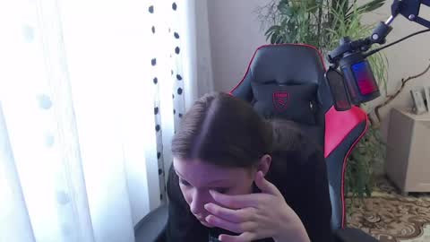 Lina online show from April 13, 10:38 am