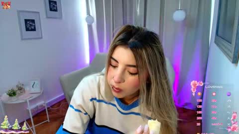 Rousee online show from December 18, 1:27 pm