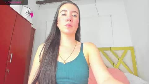 rousee_yarelds online show from April 16, 6:35 am