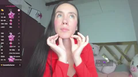 rousee_yarelds online show from October 17, 6:05 am