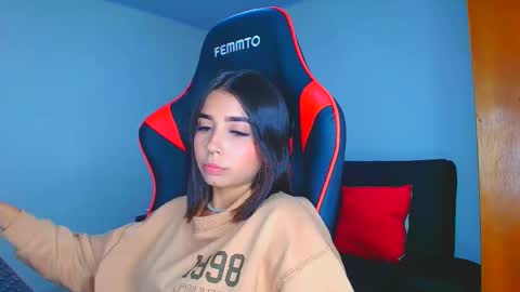 rousse_violet online show from January 16, 1:56 am