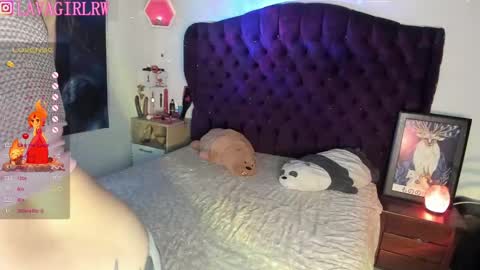 Snapshot of roussew chatting on February 26, 5:35 am I am lisa and excited that men masturbate for me online show from February 26, 5:35 am