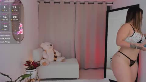  R O X I E  online show from October 15, 2:36 am